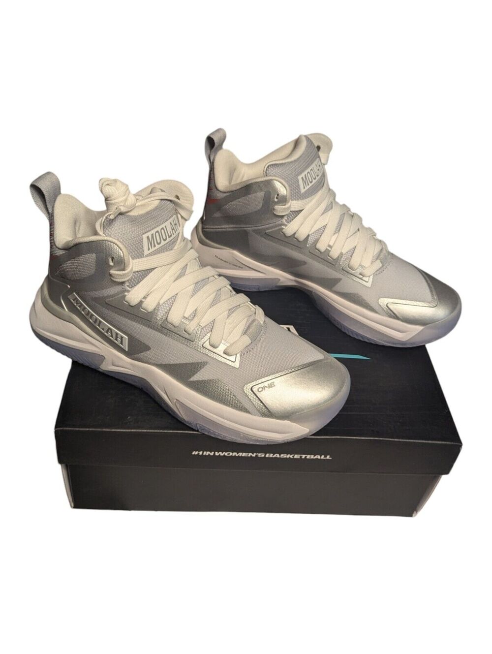 Moolah Women's Size 6 Triple Double Metallic Silver Glitch Mode Basketball Shoes
